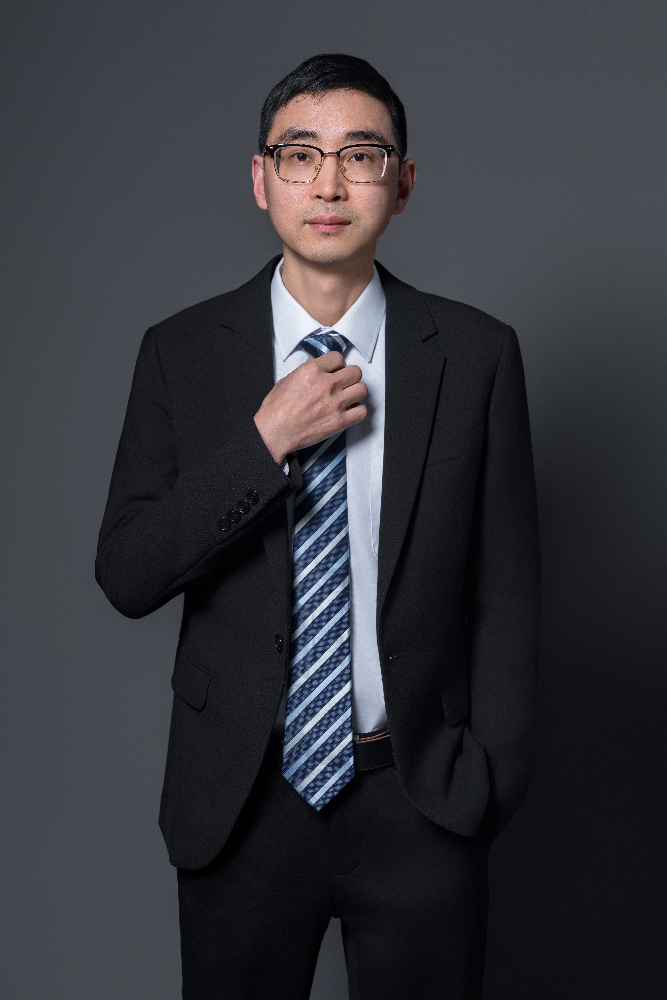 李英军