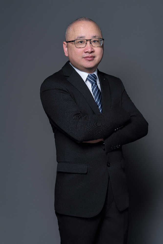 李为东