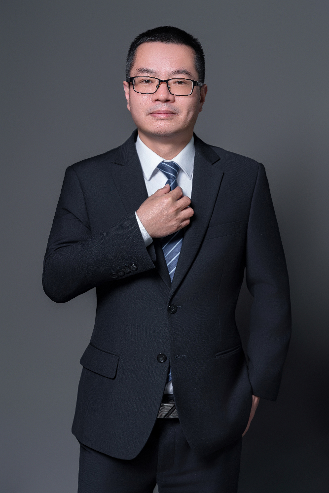 王兴智